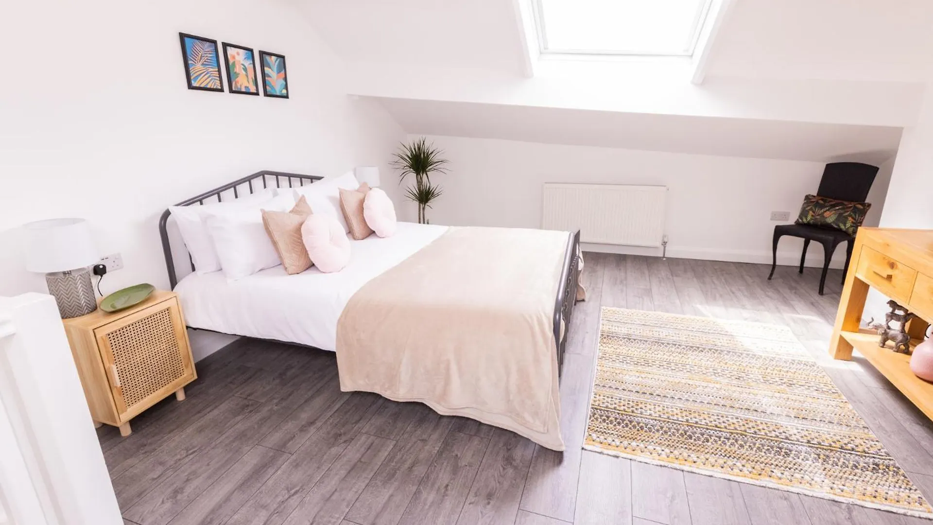 Holiday home Hebden Bridge Haven - Stylish, Cosy, Canal Side, Pet Friendly